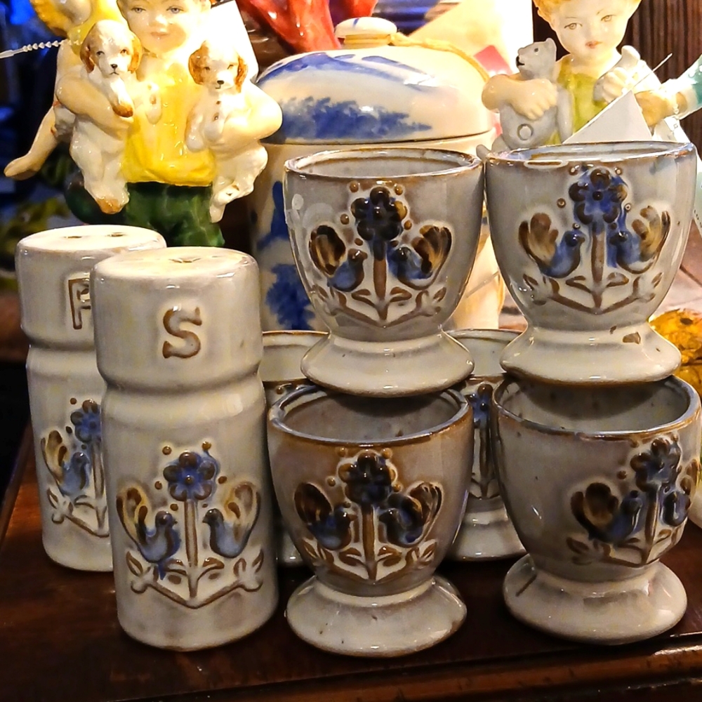 VINTAGE Redware Pottery, 6 egg cups, salt & pepper